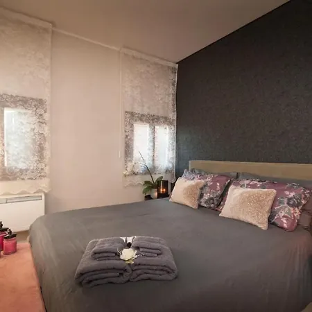 Nocleg ze śniadaniem Attico Tinyluxury Penthouse S.marco Wenecja